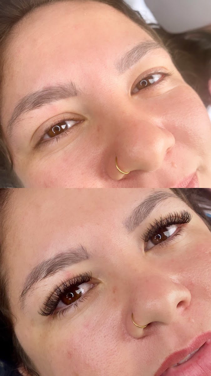 Antes e depois de extensão de cílios